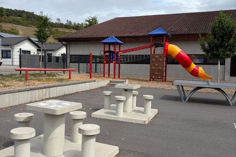 Spielplatz an der Schule